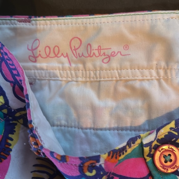 Lilly Pulitzer Callahan short size 2 - Picture 3 of 5